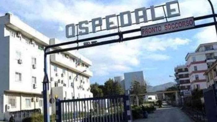 rissa al pronto soccorso tre arresti