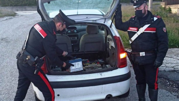 batterie esauste in auto multe e denunce