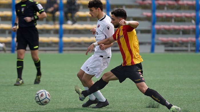 primavera tonfo del benevento a frosinone