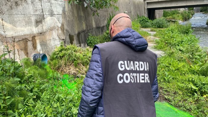 pellezzano sequestrato deposito incontrollato di rifiuti