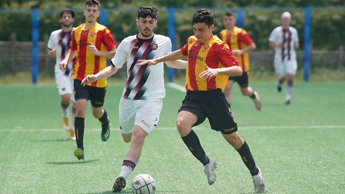 primavera pari all avellola tra benevento e salernitana