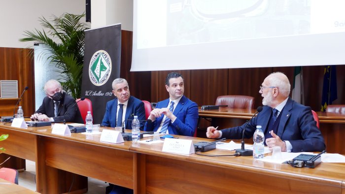 avellino nuovo stadio partenio opposizione all attacco