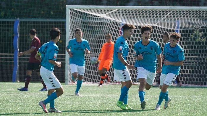 under 17 finalmente in campo il benevento affronta l ascoli