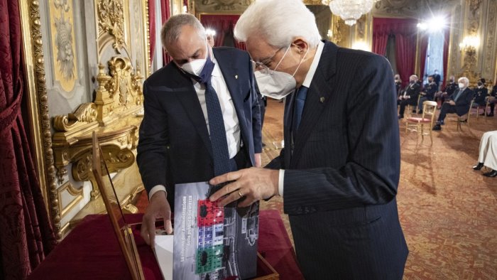 mattarella polizia in prima linea paga prezzo pesante