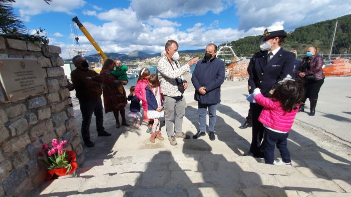 palinuro installata una targa in ricordo della piccola margarita