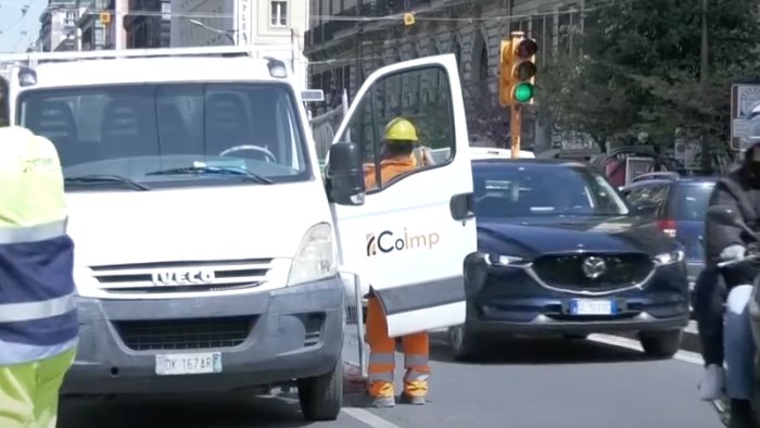 napoli black out tra corso umberto e piazza municipio gravi disservizi