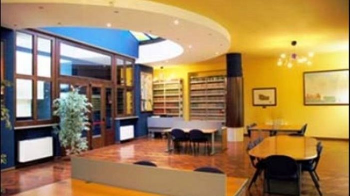 libri trovati dopo furto in biblioteca verranno affidati a vescovo e sindaco