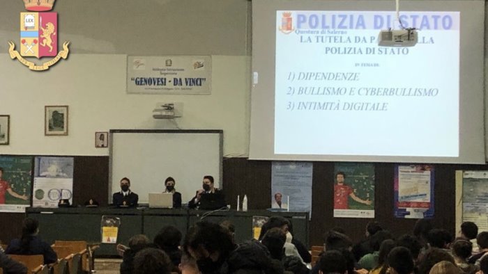 pretendiamo legalita proseguono gli incontri della polizia nelle scuole