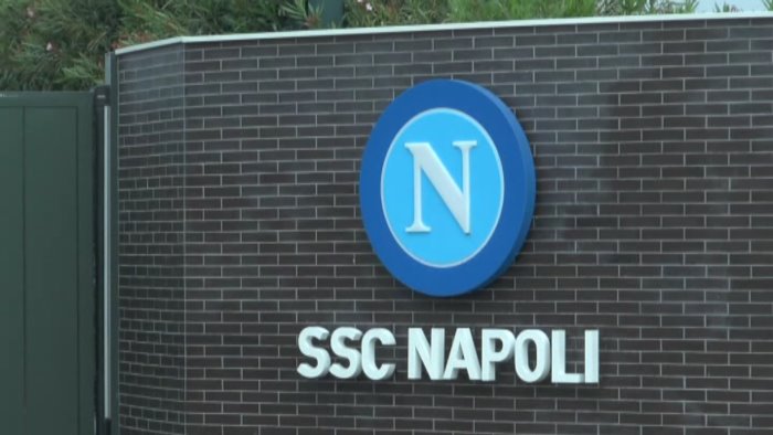 napoli dubbio osimhen e rebus difensivo verso empoli stop per lobotka