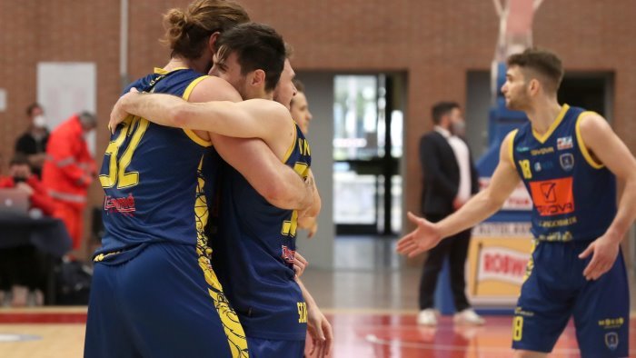 basket verona a 1 da scafati ecco la data del recupero con l orlandina