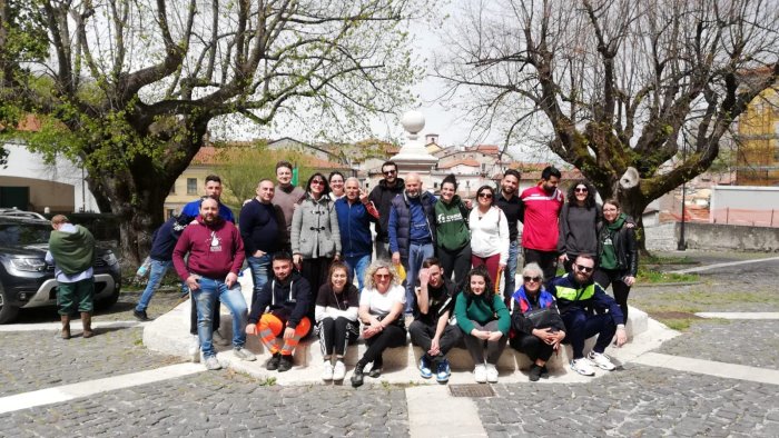 una giornata dedicata all ambiente a sicignano ancora troppi incivili