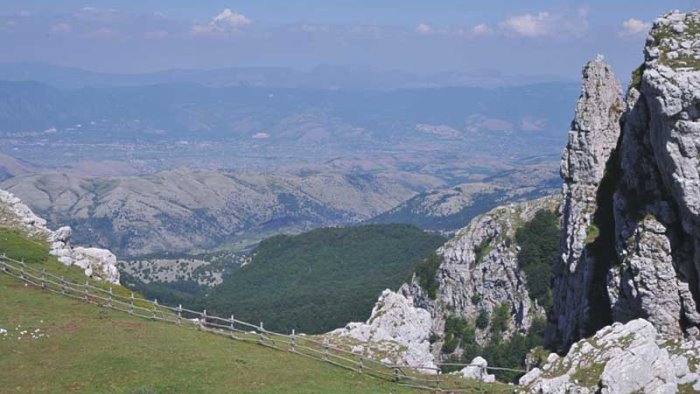 tre giovani dispersi sul monte cervati salvati dai vigili del fuoco