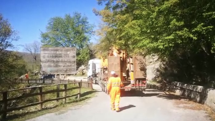 sanza al via i lavori lungo la strada del monte cervati