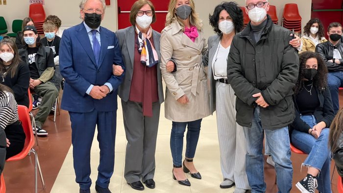 la camera penale di benevento incontra gli studenti a vallata