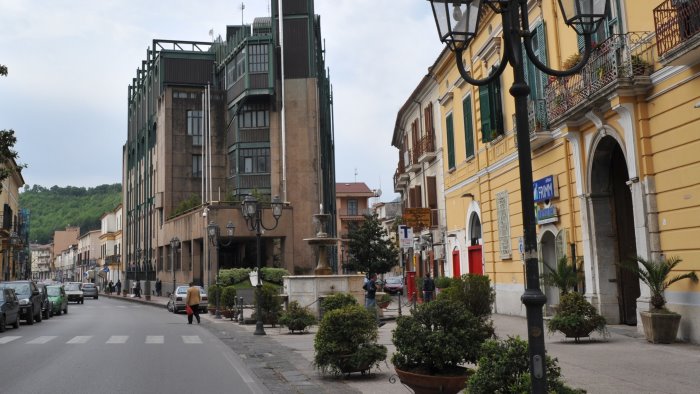 lavori alla scuola il sindaco e la giunta di baronissi rinviati a giudizio