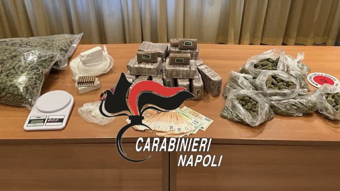 colpo al traffico di droga inseguimento e arresti ad avellino