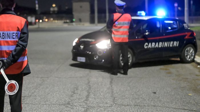 rumeni ed albanesi dediti alla commissione di furti arresti dei carabinieri