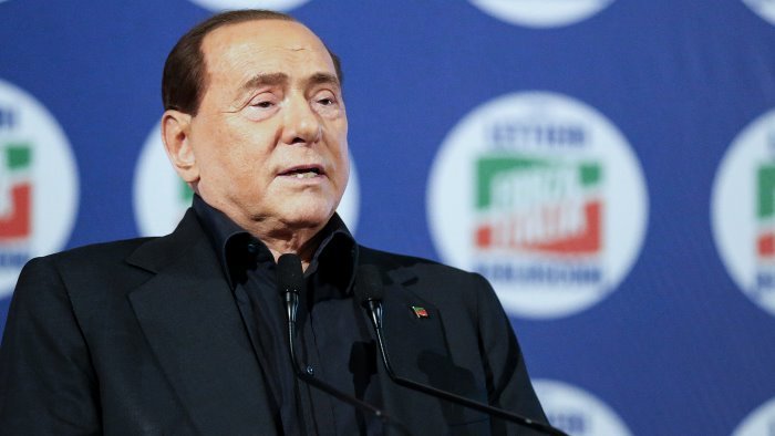 berlusconi lascia la terapia intensiva