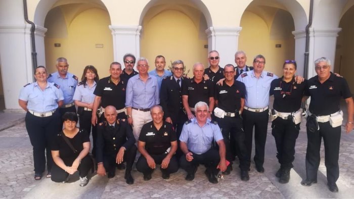 sorriso schietto e intransigenza l ultimo saluto a carfagno vigili in lutto