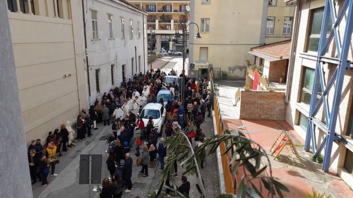 avellino benedizione delle palme all aperto al rosario gesu ci ha liberato