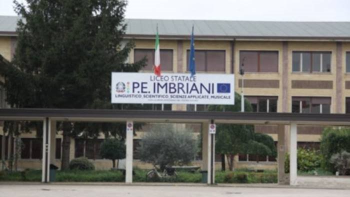 liceo imbriani giovanni tino primo nei campionati di filosofia