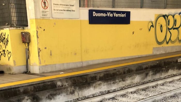 uomo in overdose alla stazione di via vernieri a salerno salvato dal 118