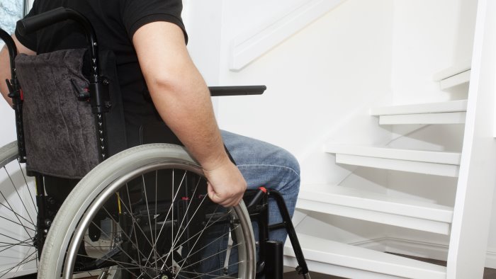 disabili dal mit 600 milioni per le barriere architettoniche in campania