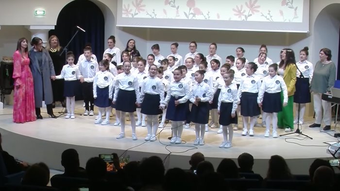 incanto di primavera con il coro di voci bianche dell istituto colombo solimena