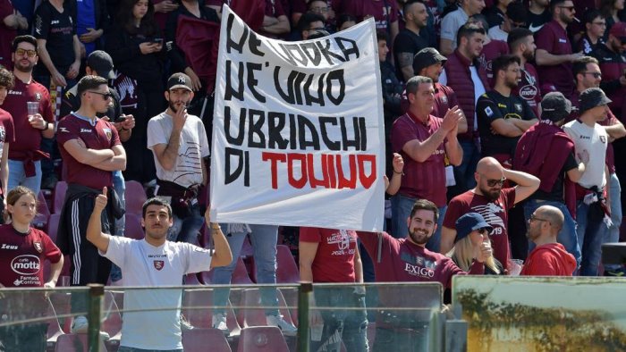 salernitana fiorentina al via la prevendita si punta ad un nuovo pienone