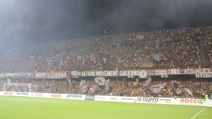 napoli salernitana gli ultras granata solito teatrino e regole stravolte