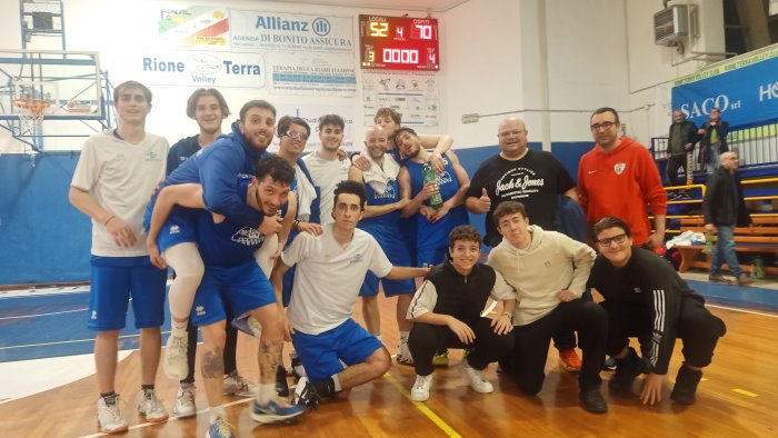 basket il gs meoamartini sbanca pozzuoli