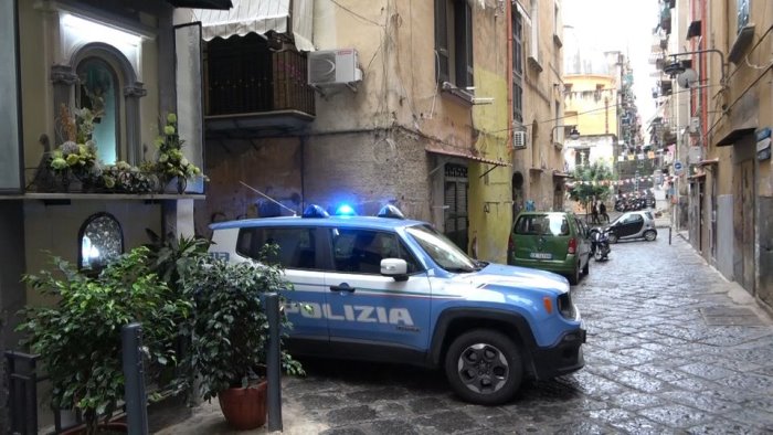 quartieri spagnoli blindati controlli straordinari di polizia e finanza