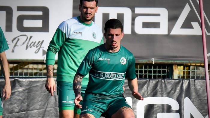 avellino ripresa con la tegola russo per lui stagione finita