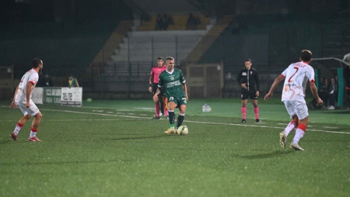 avellino turris fontana perde un difensore per la sfida al partenio lombardi