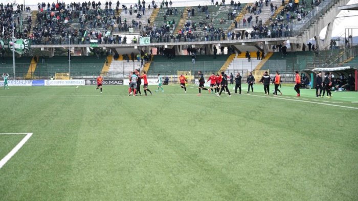 l arbitro di avellino turris due precedenti cambia l avversario dei lupi