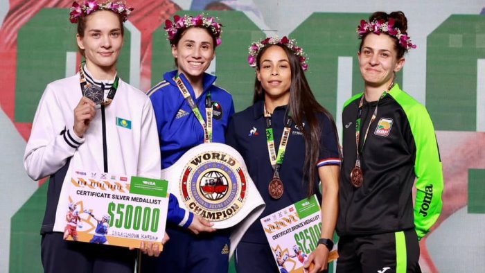 boxe testa e compagne pronte per ricominciare gli allenamenti ad assisi