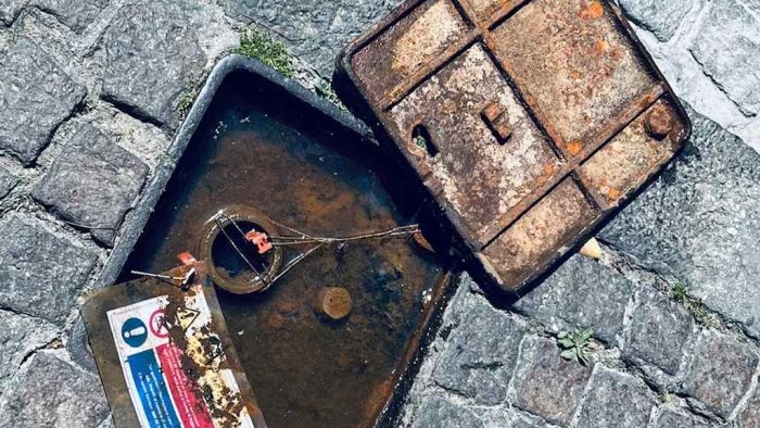 piazza vanvitelli a napoli appello per salvare l aiuola centrale