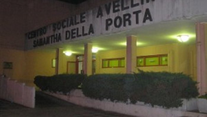 per avellino unione popolare avellino giu le mani dal samantha della porta