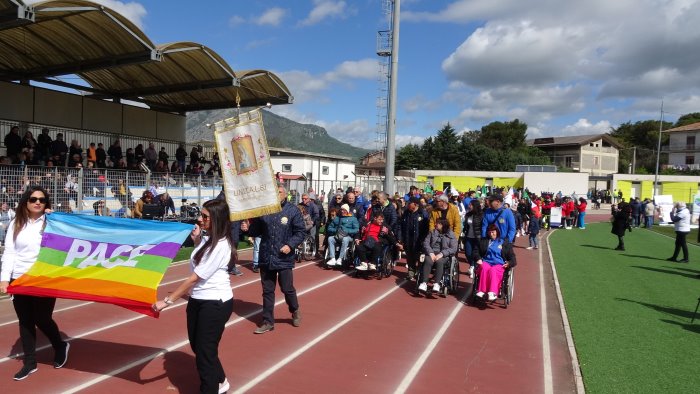 sport e solidarieta in tanti a montesarchio per il calcio che unisce le foto