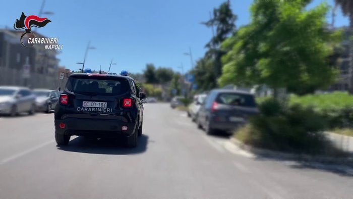 ottaviano tenta di rubare un auto ma viene scoperto dal proprietario