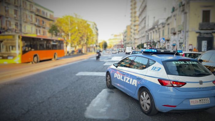 gambizzato in un locale a napoli 28enne arrestato per tentato omicidio