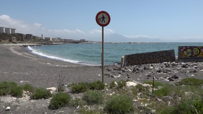 il tratto di spiaggia di pietrarsa torna balneabile