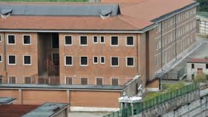 avellino quadro disastroso nel carcere di bellizzi irpino serve personale