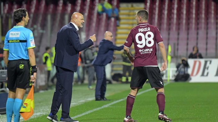 salernitana sassuolo 2 2 colantuono i fischi ci stanno bravi a rimontare