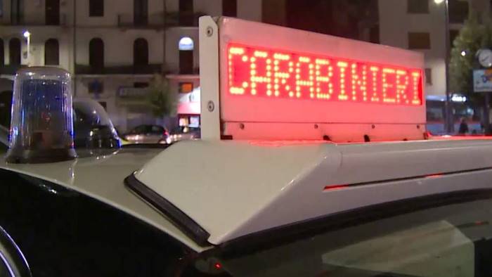 denunce fogli di via e 5 auto sequestrate dai carabinieri