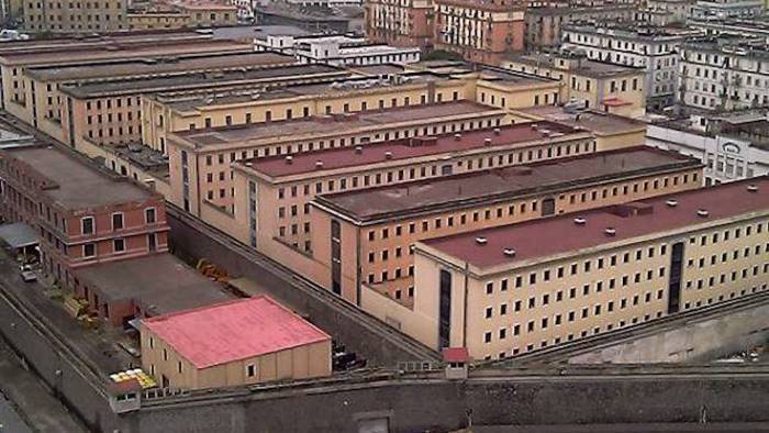 napoli i detenuti sanificheranno il carcere di poggioreale