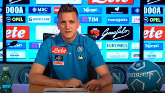 napoli fumata bianca per il rinnovo di zielinski