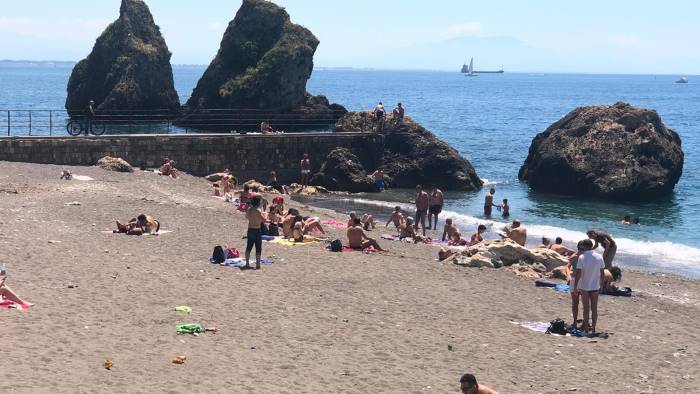 vietri prima domenica al mare dopo la quarantena