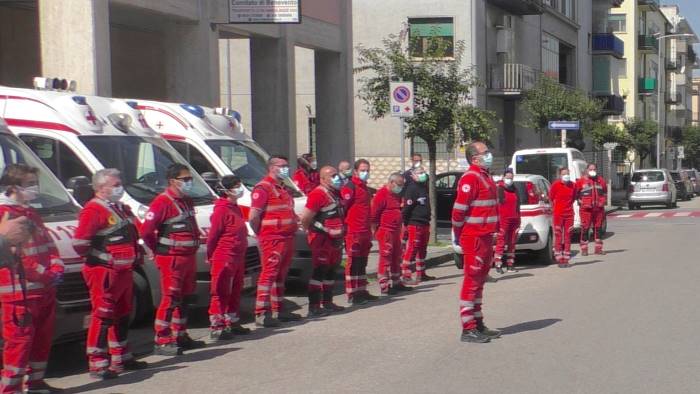 istat e croce rossa italiana in campo per test sierologici