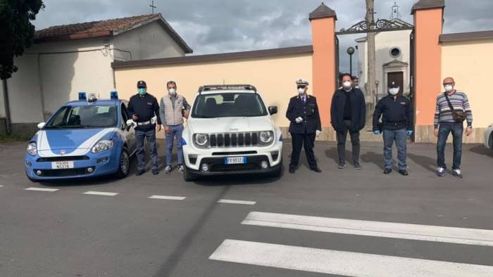 riapre il cimitero di calvi tra controlli e termoscanner foto